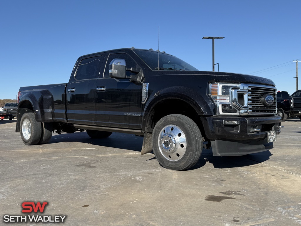 2022 Ford F-450SD Platinum