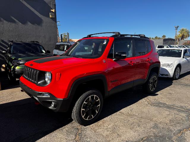 2023 Jeep Renegade Trailhawk