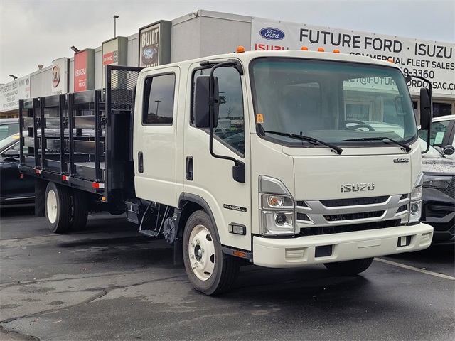 New 2023 Isuzu Nprgashd Crew Cab FLATBED