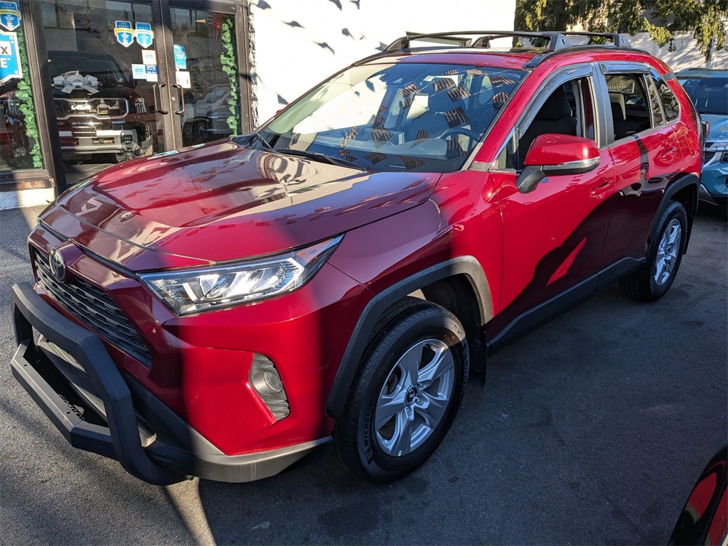 2020 Toyota RAV4 XLE