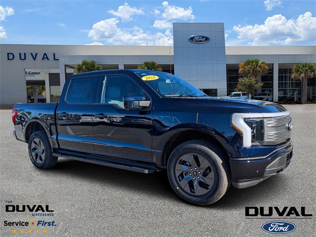 2024 Ford F-150 Lightning LARIAT