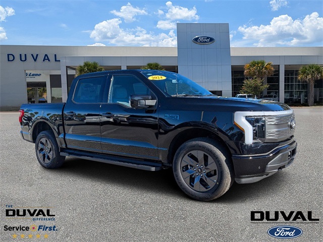 2024 Ford F-150 Lightning LARIAT