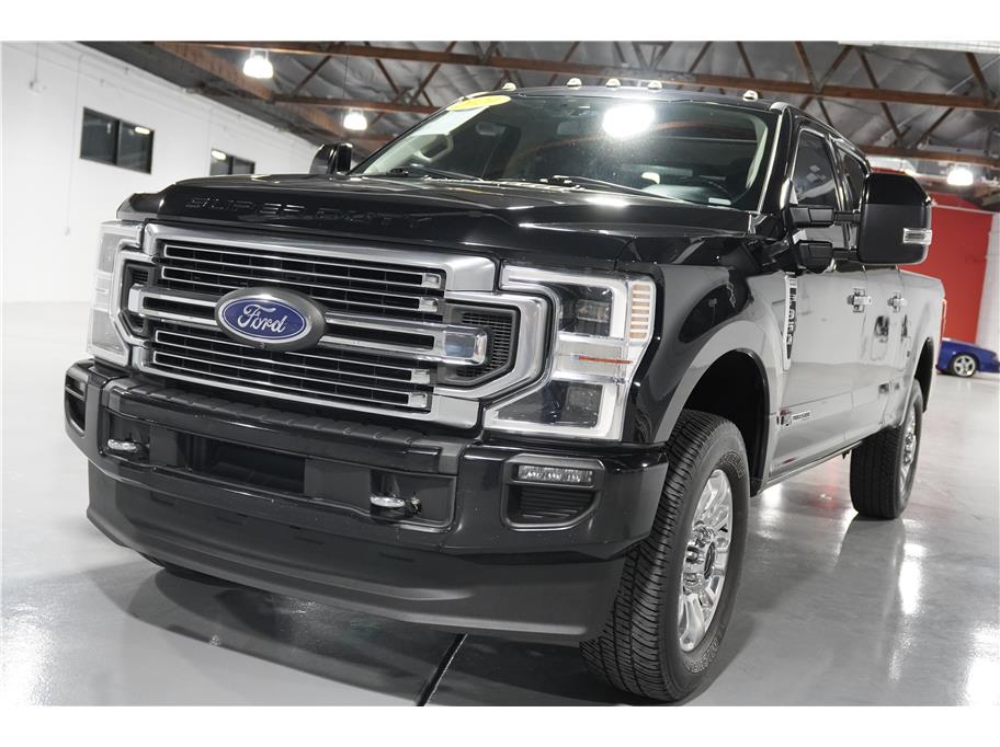 2020 Ford F-350 Super Duty Limited photo 9