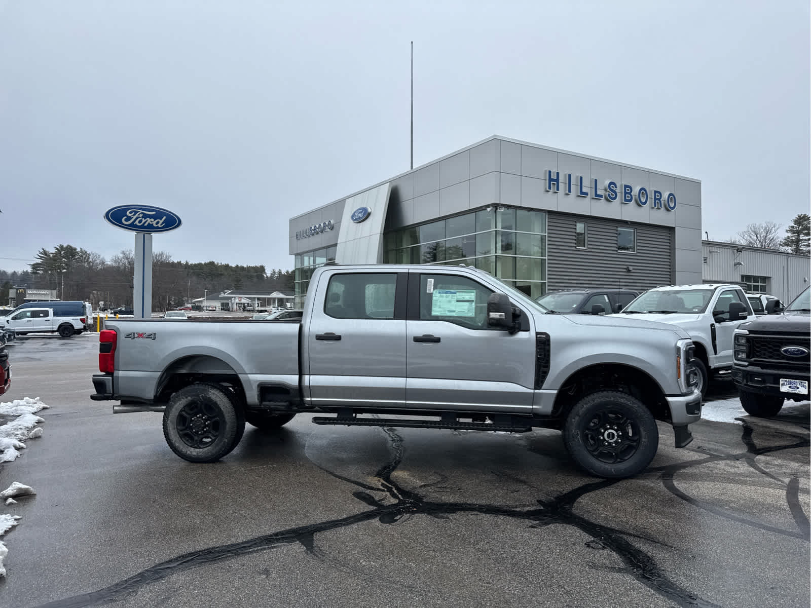 2024 Ford Super Duty F-350 SRW XL 4WD Crew Cab 6.75 Box