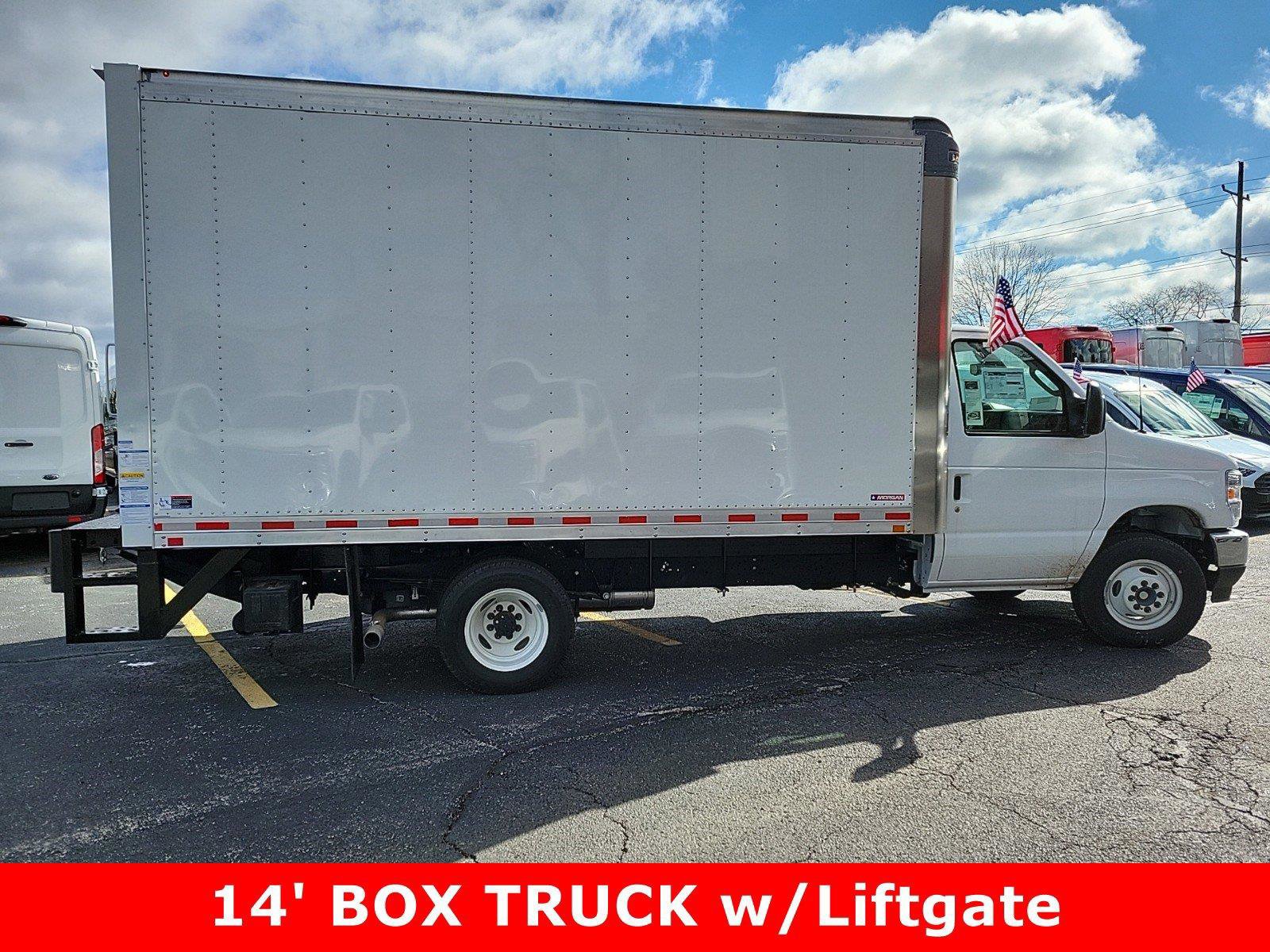 2024 Ford E-350 photo 5