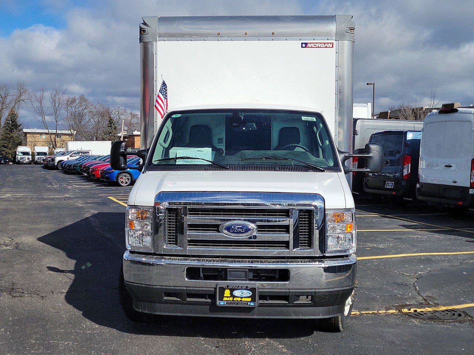 2024 Ford E-350 photo 11