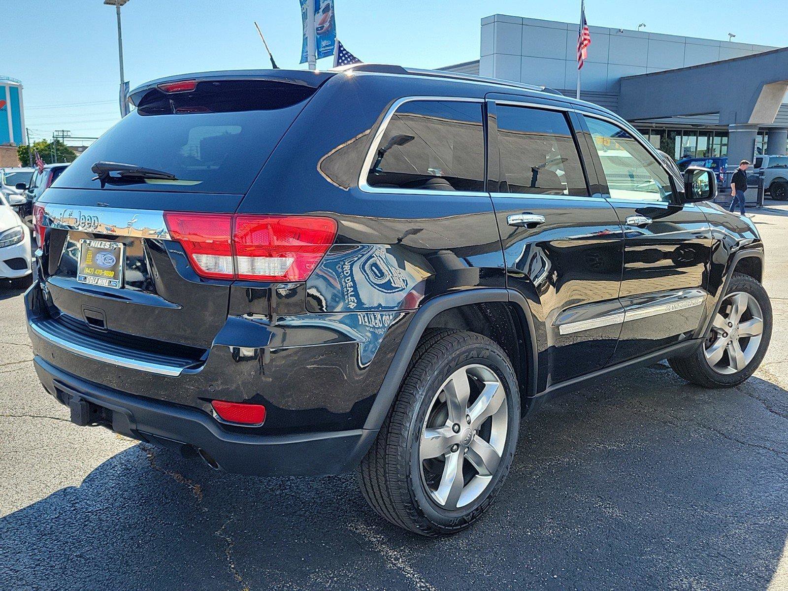2013 Jeep Grand Cherokee Overland photo 8