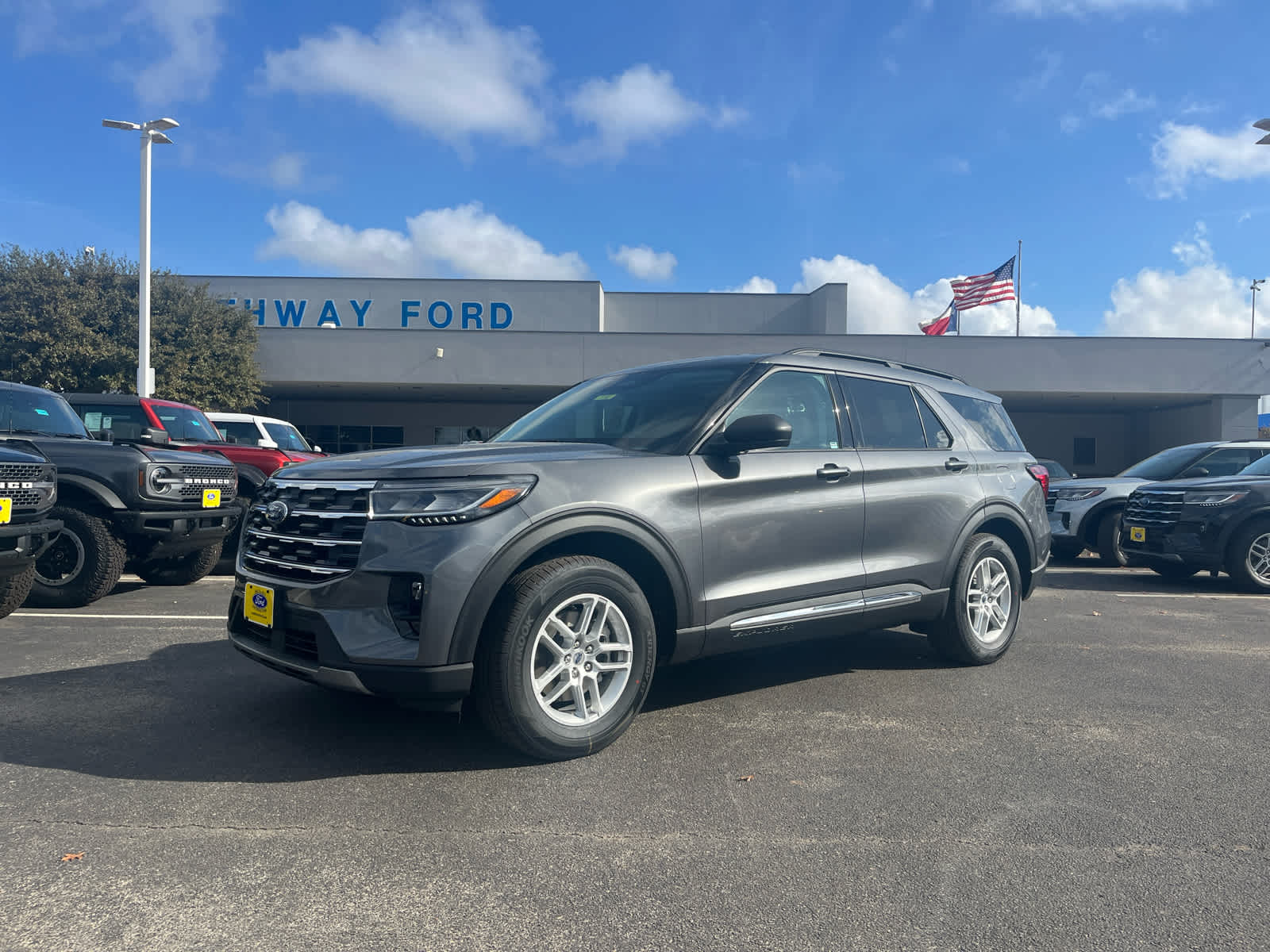 2025 Ford Explorer Active