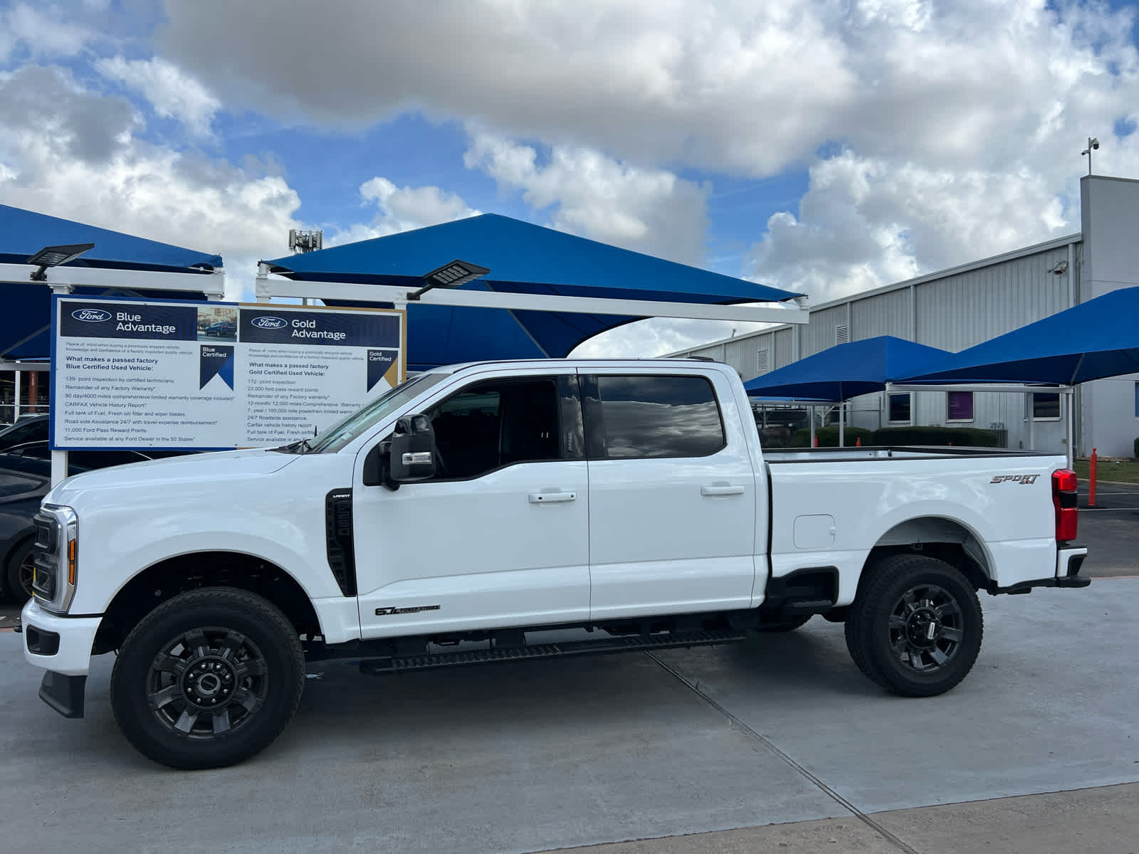 2024 Ford Super Duty F-250 SRW LARIAT