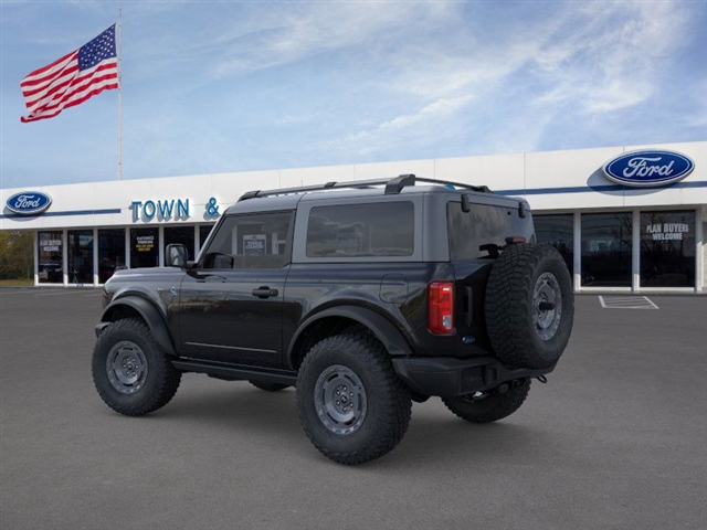 2024 Ford Bronco Black Diamond photo 4