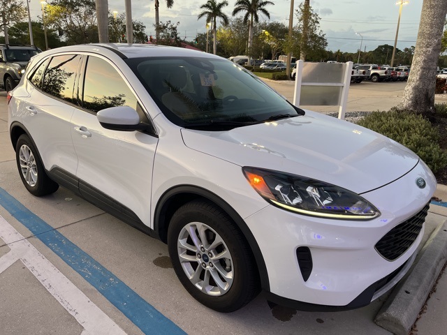 2020 Ford Escape SE