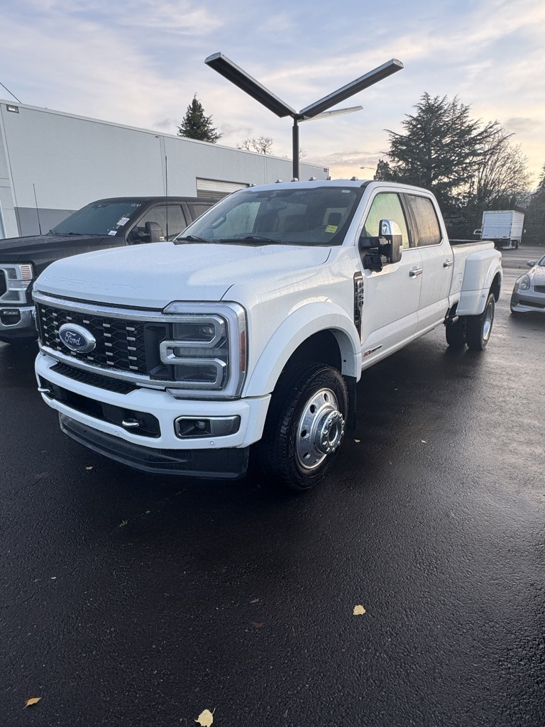 2024 Ford F-450SD Platinum