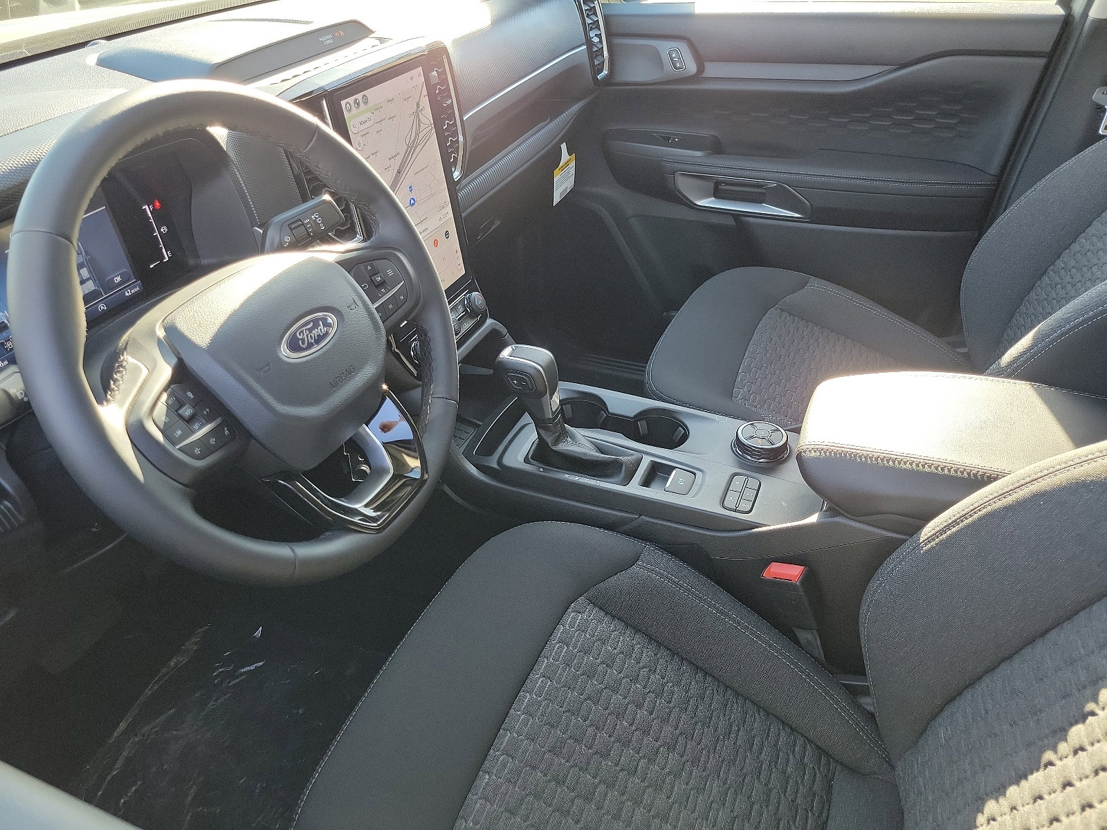 2024 Ford Ranger XLT photo 2