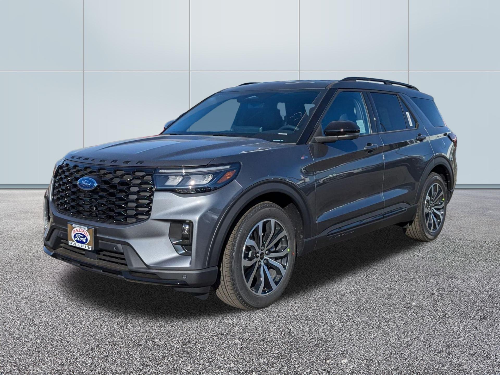 2025 Ford Explorer ST Line