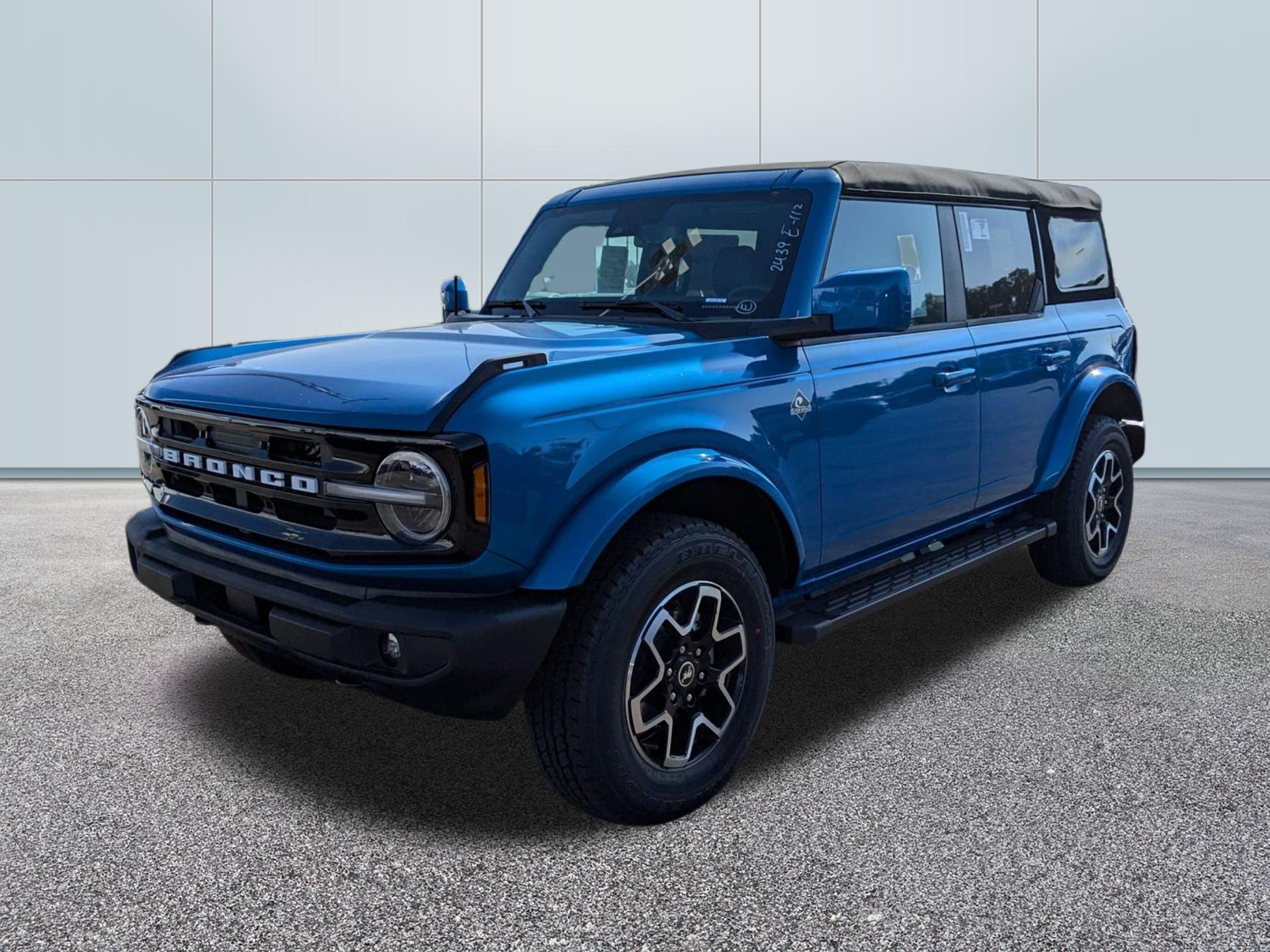 2024 Ford Bronco Outer Banks