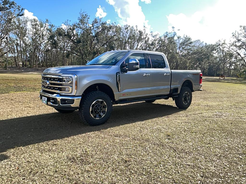 2024 Ford F-350 LARIAT 4X4 Crew Tremor High Output