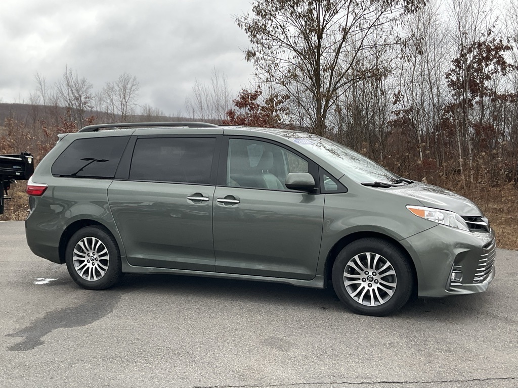 2018 Toyota Sienna XLE Premium