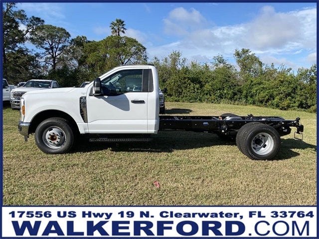 2024 Ford Super Duty F-350 DRW XL