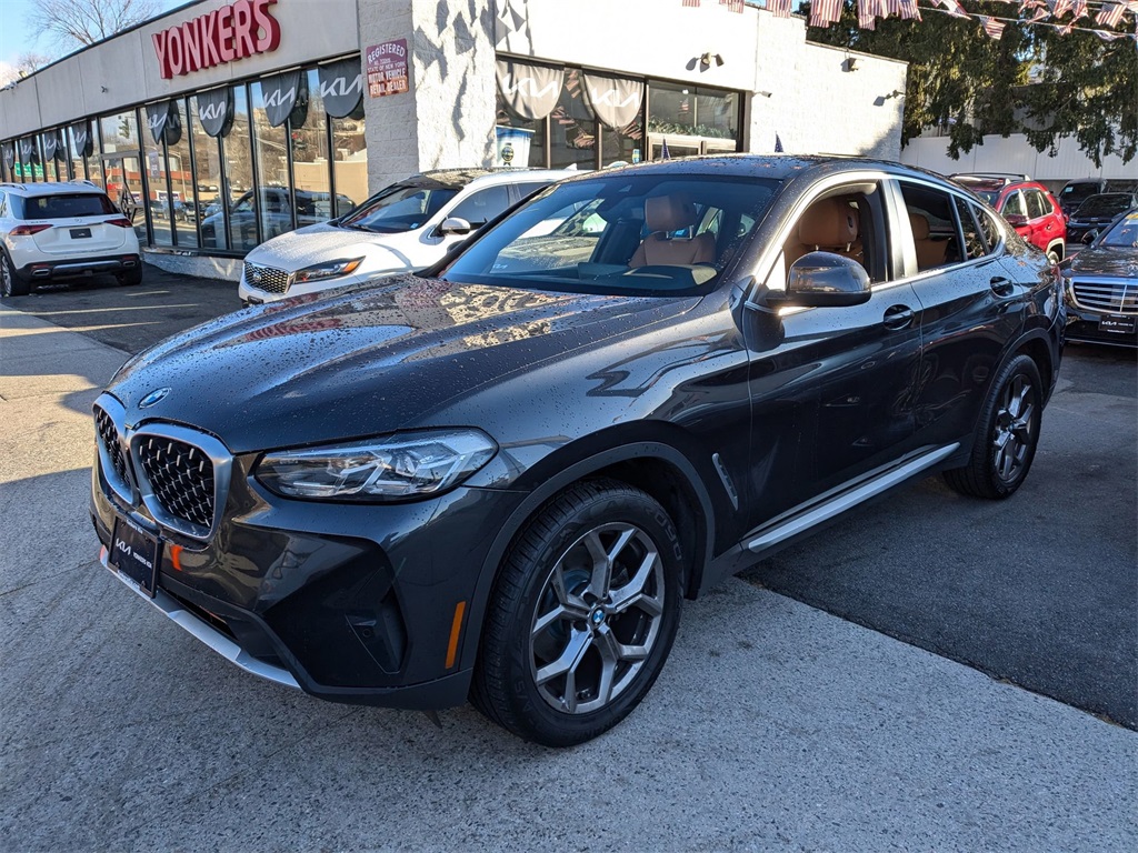 2022 BMW X4 xDrive30i