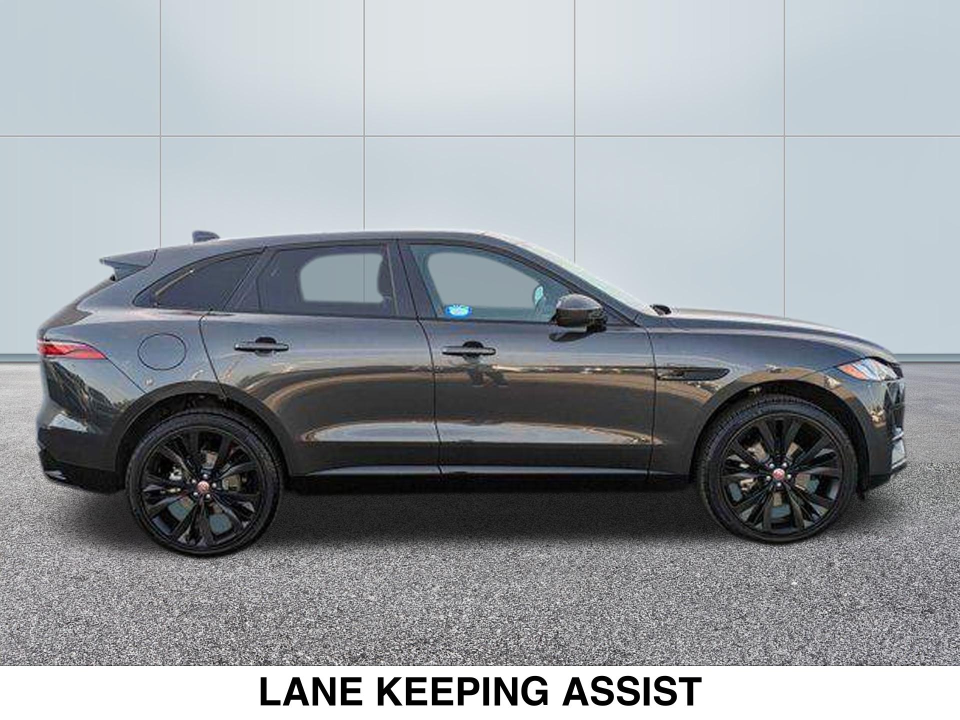 2023 Jaguar F-PACE S P250 photo 4