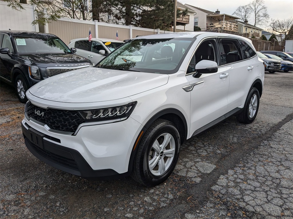 2022 Kia Sorento LX