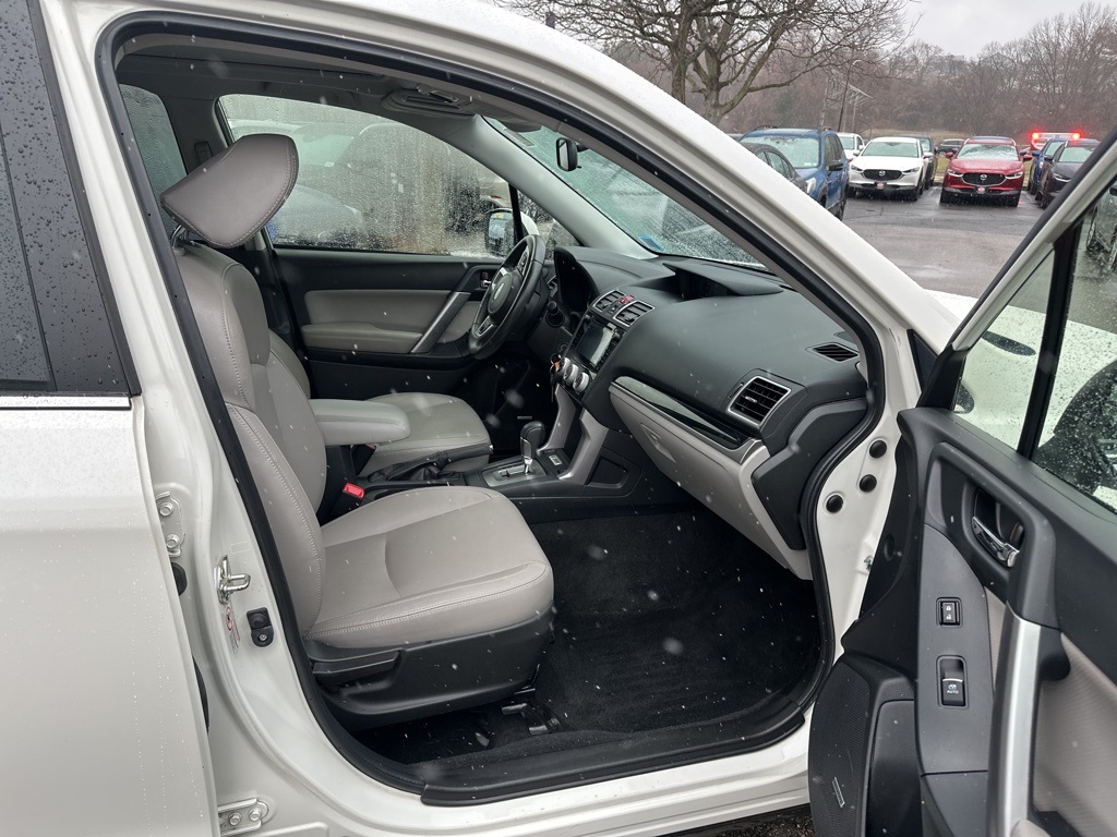 2018 Subaru Forester Limited photo 18