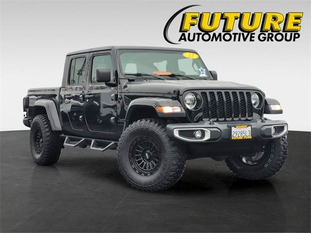 2022 Jeep Gladiator Sport