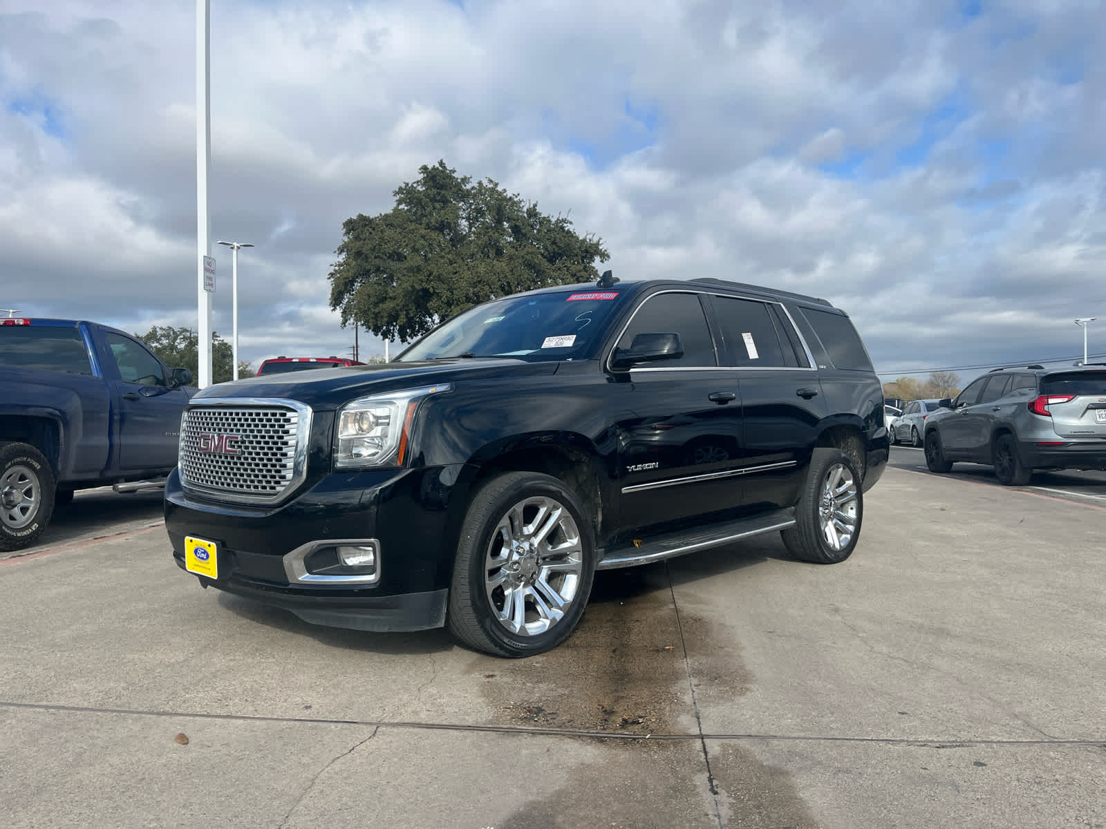 2017 GMC Yukon SLT