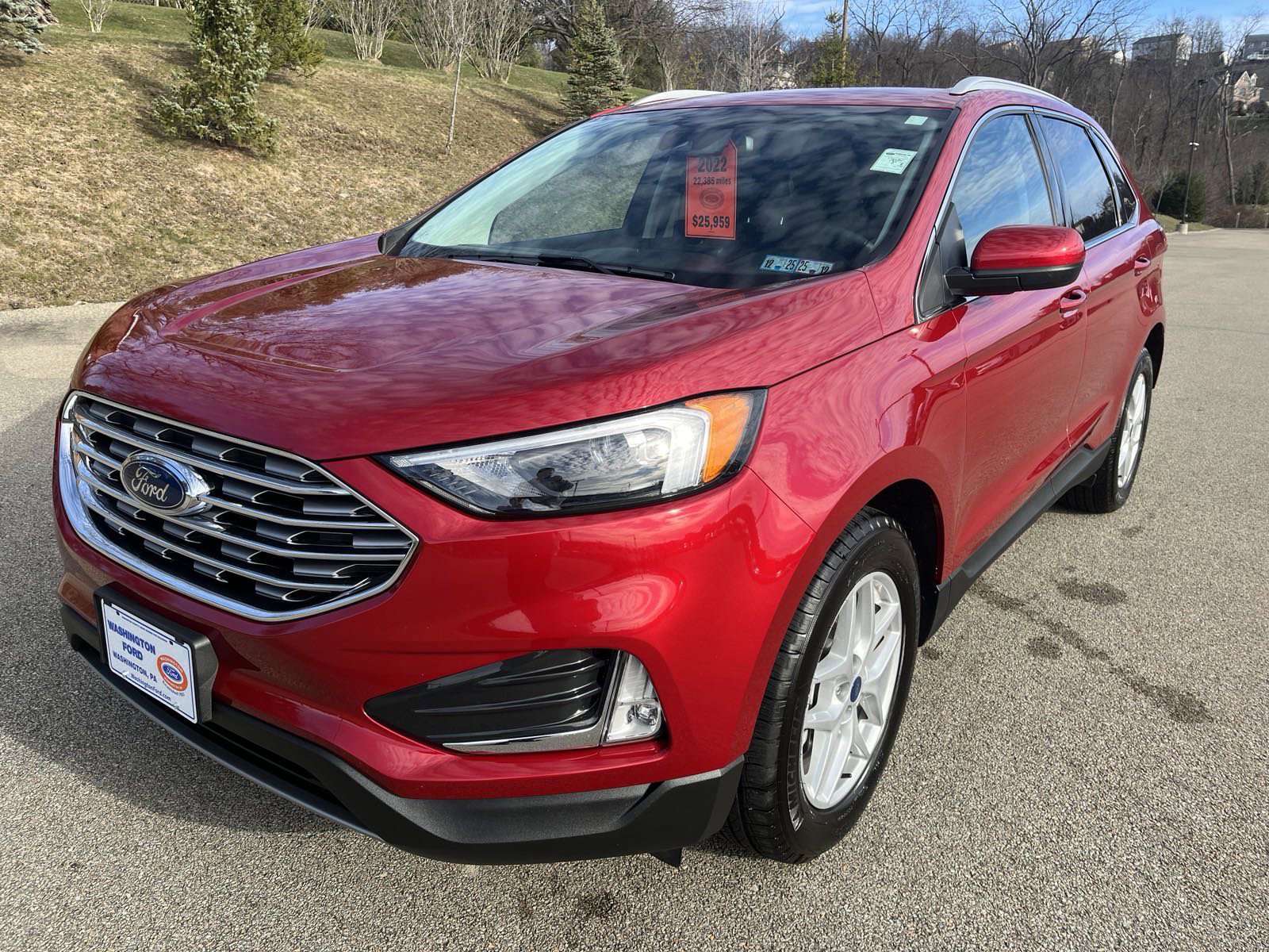 2022 Ford Edge SEL photo 8