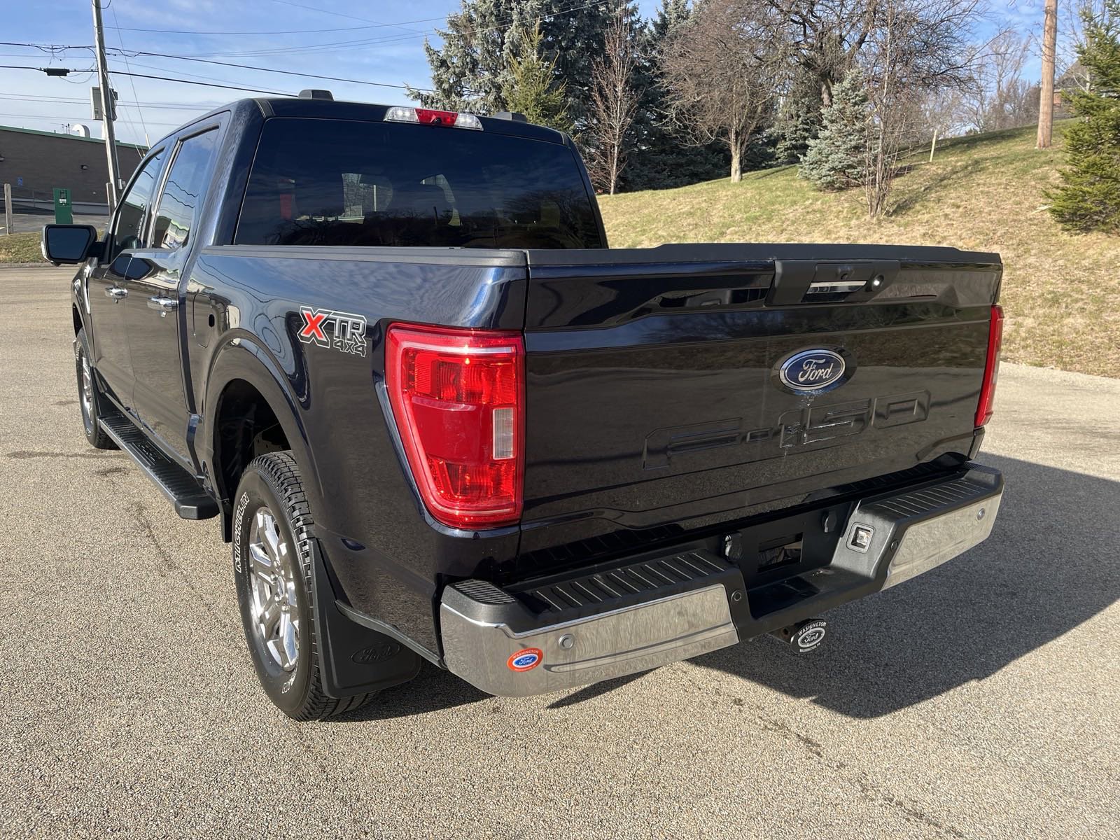 2021 Ford F-150 XLT photo 2