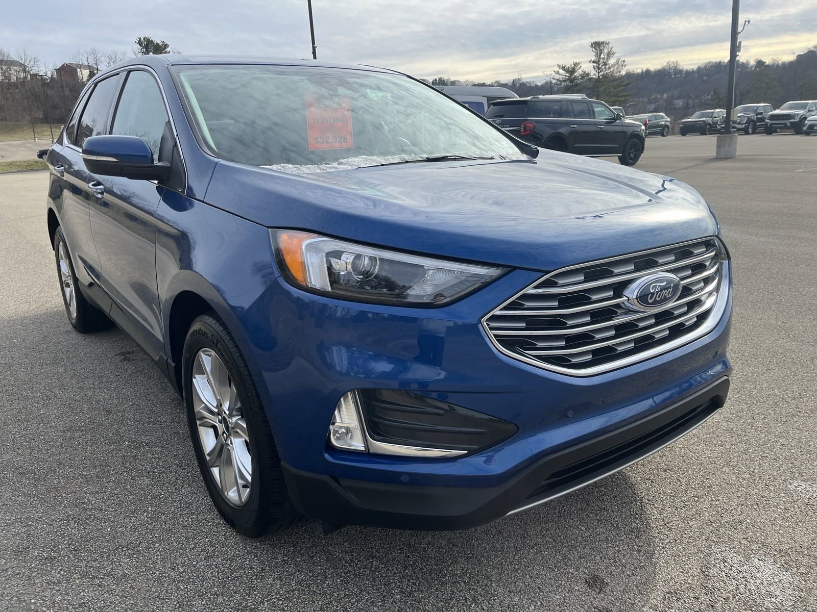 2024 Ford Edge Titanium photo 6