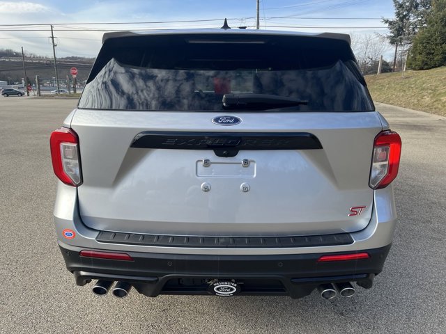 2021 Ford Explorer ST photo 3