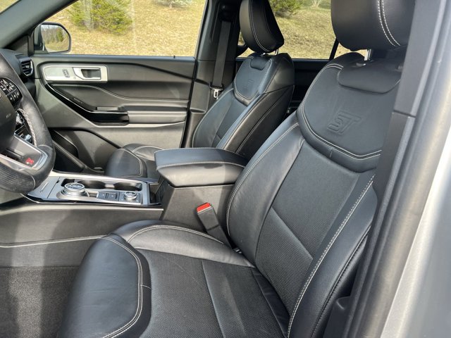 2021 Ford Explorer ST photo 11