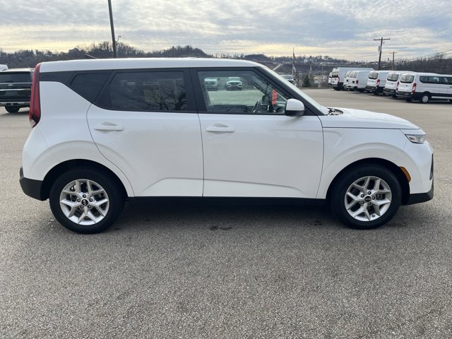 2021 Kia Soul S photo 32