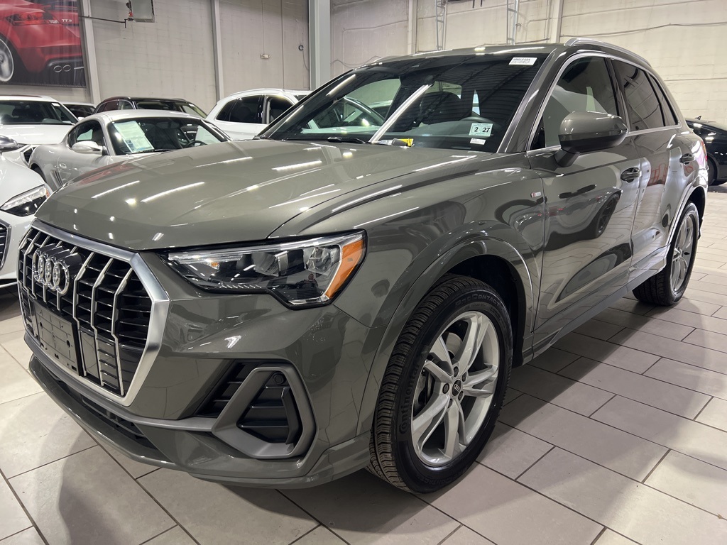 2022 Audi Q3 Premium