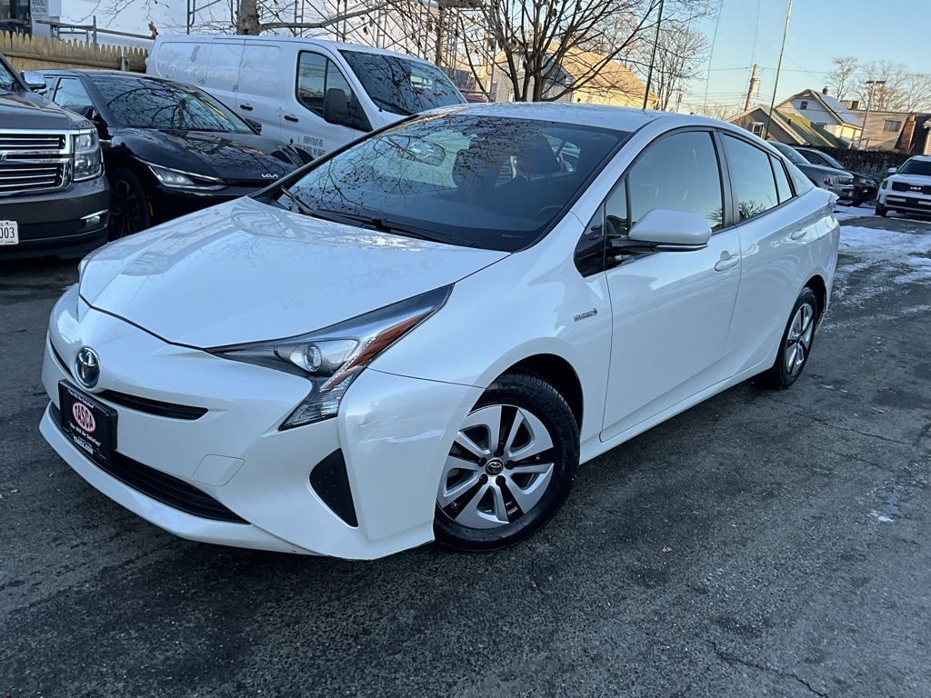 2016 Toyota Prius Three