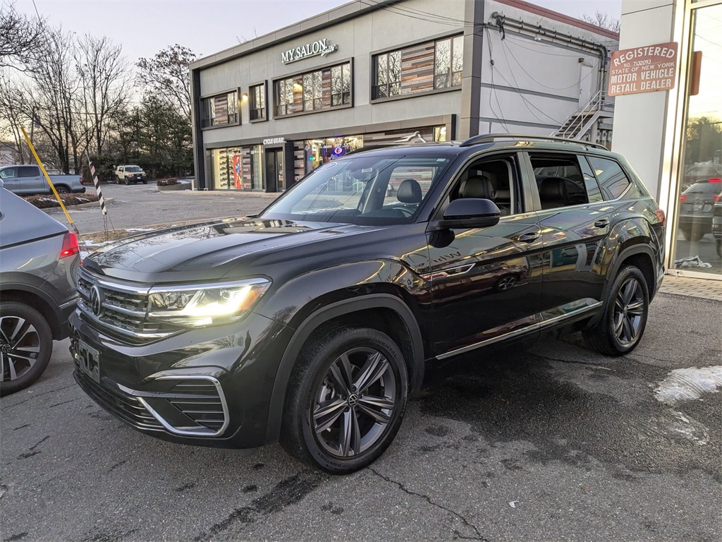 2021 Volkswagen Atlas 3.6L V6 SE w/Technology R-Line