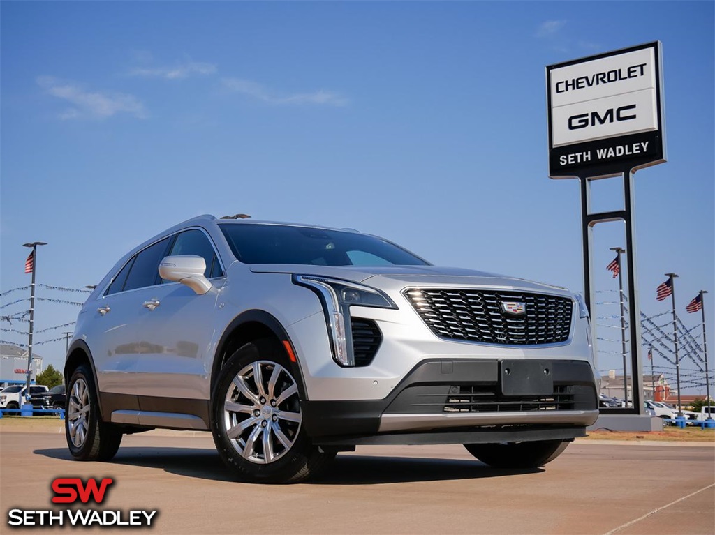 2022 Cadillac XT4 Premium Luxury