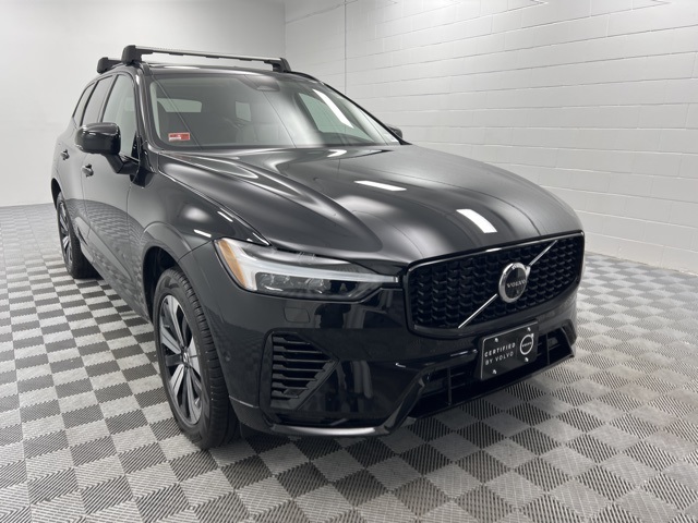 2024 Volvo XC60 Recharge Plug-In Hybrid T8 Plus Dark Theme