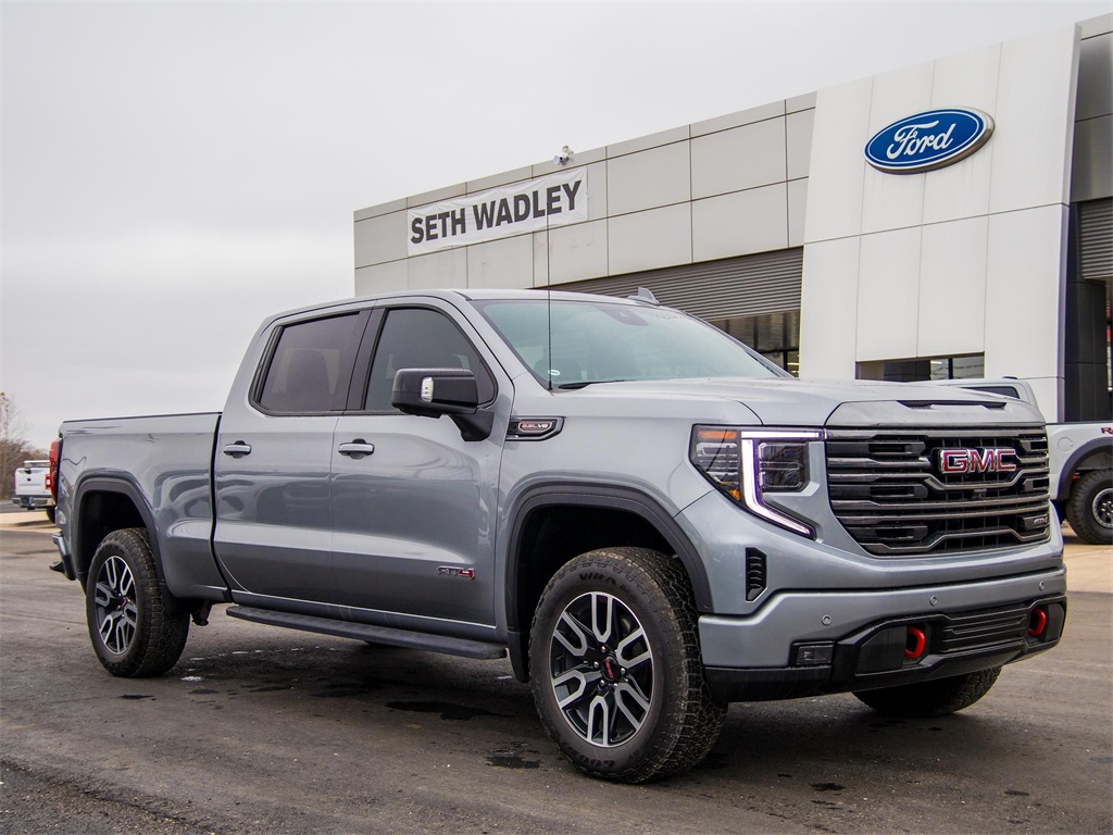 2023 GMC Sierra 1500 AT4