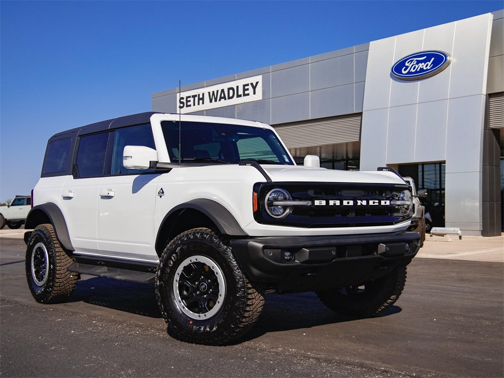 2024 Ford Bronco Outer Banks