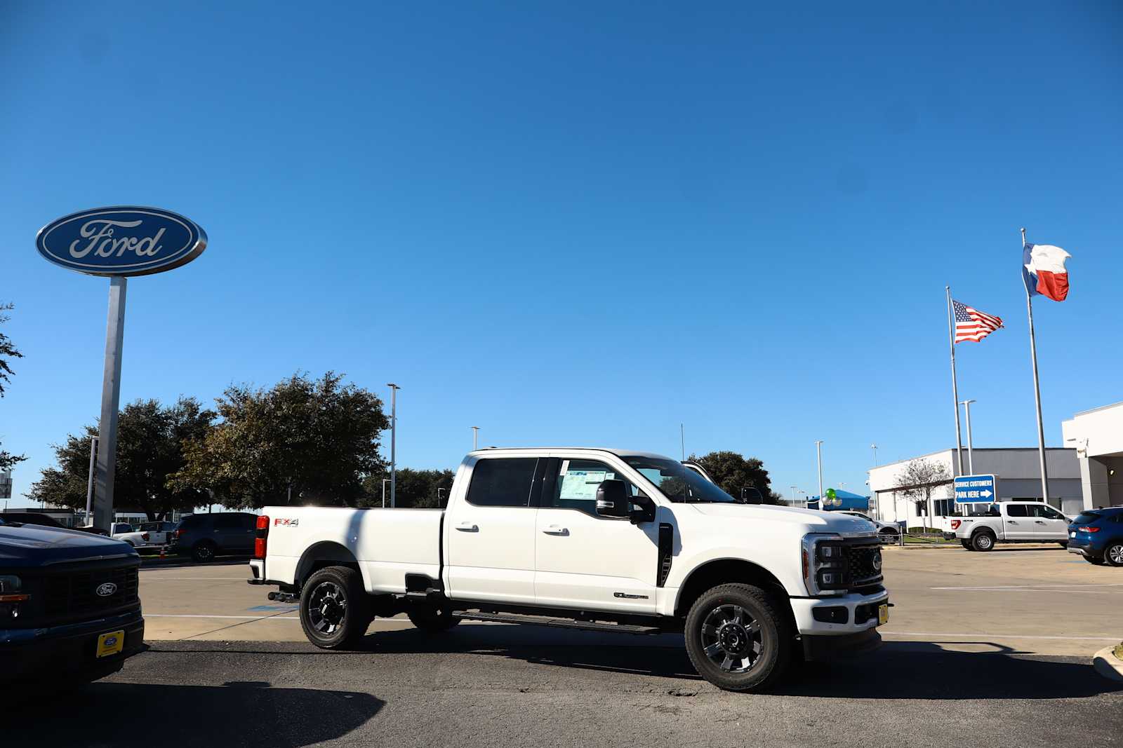 2024 Ford Super Duty F-350 SRW LARIAT