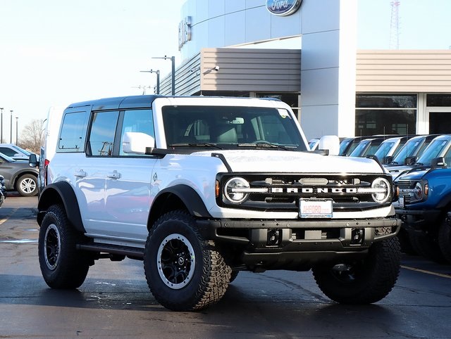 2024 Ford Bronco Outer Banks