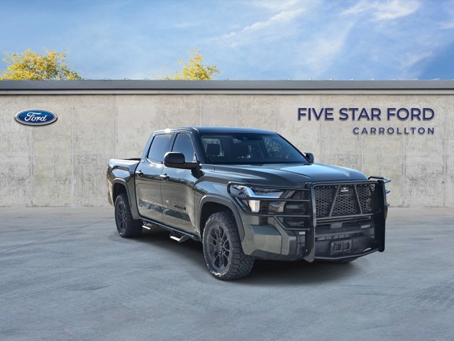 2022 Toyota Tundra 4WD SR5