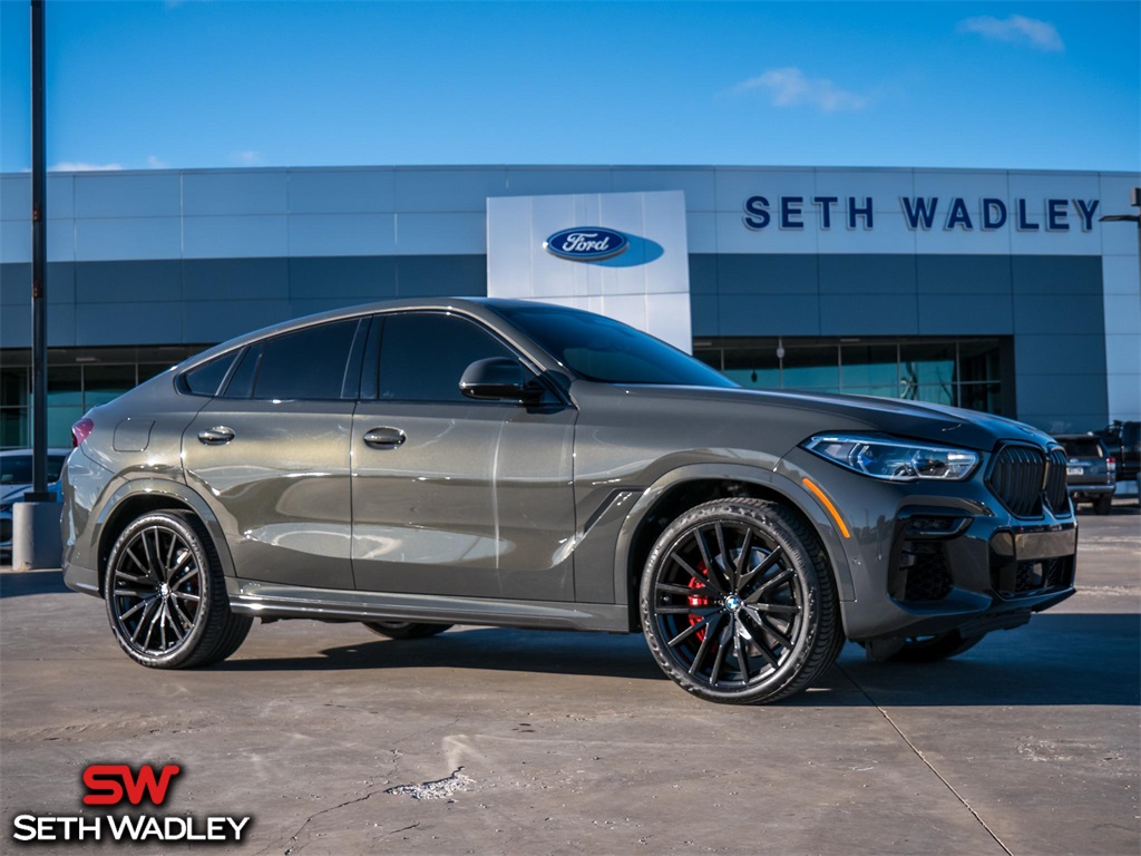 2022 BMW X6 M50i