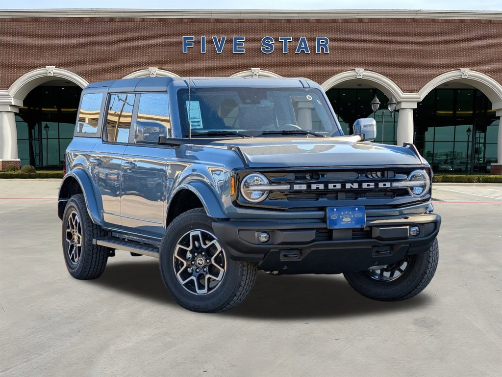 2024 Ford Bronco Outer Banks