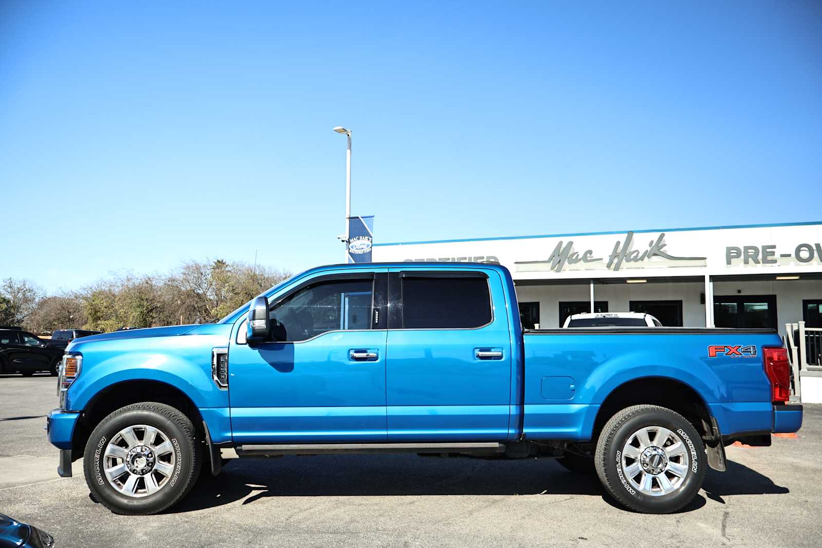 2020 Ford F-250 Super Duty Platinum photo 2