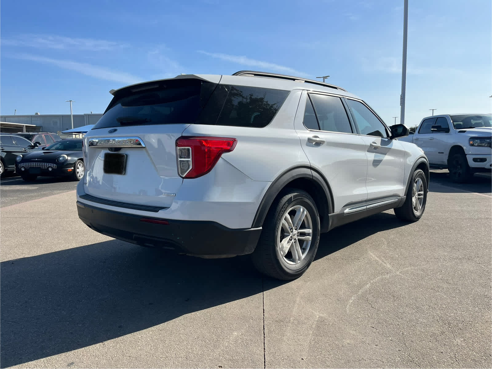 2020 Ford Explorer XLT photo 2