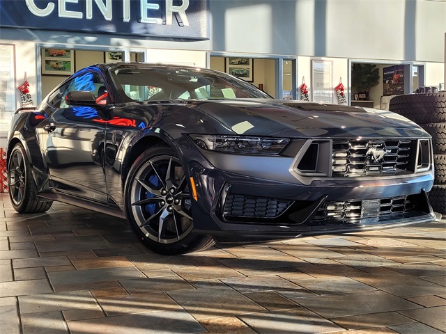 2025 Ford Mustang Dark Horse