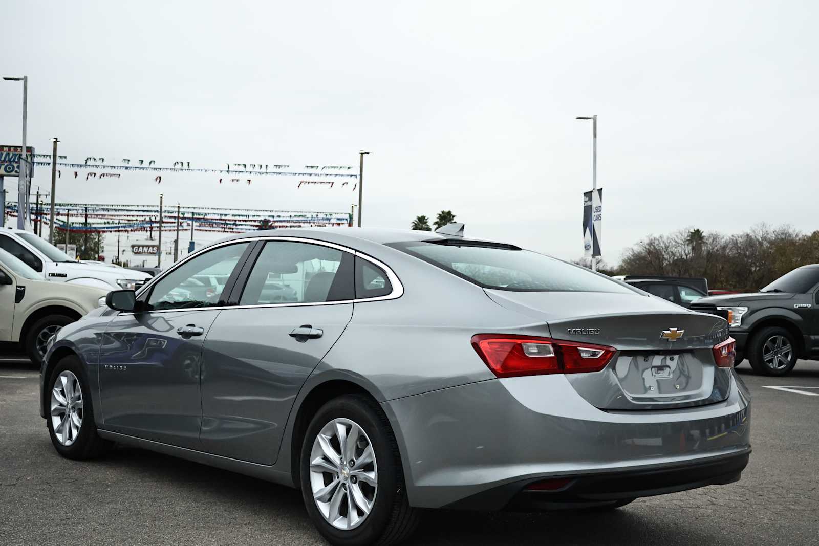 2023 Chevrolet Malibu 1LT photo 3